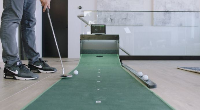 PUTTR smart putting green smarte Golfanlage putten golfen üben