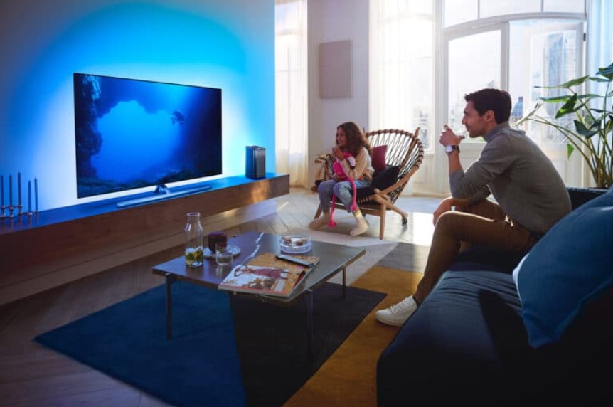 Philips OLED807 mit Android 11 und Google Assistent