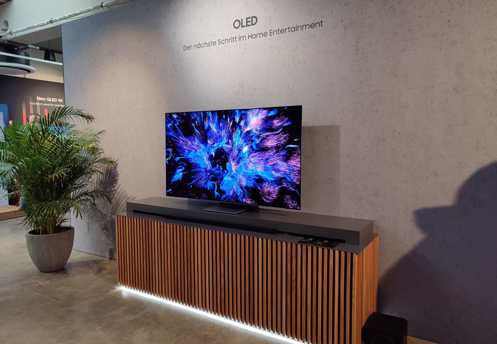 Samsung S95B QD-OLED-TV mit 144 Hz