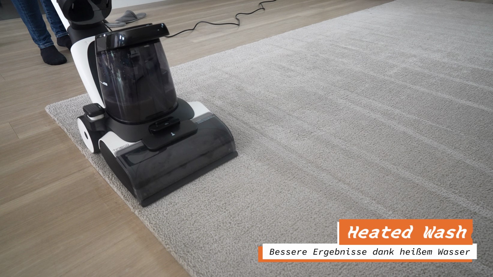 Tineco Carpet One Teppichreiniger Heated Wash heißes Wasser im Einsatz