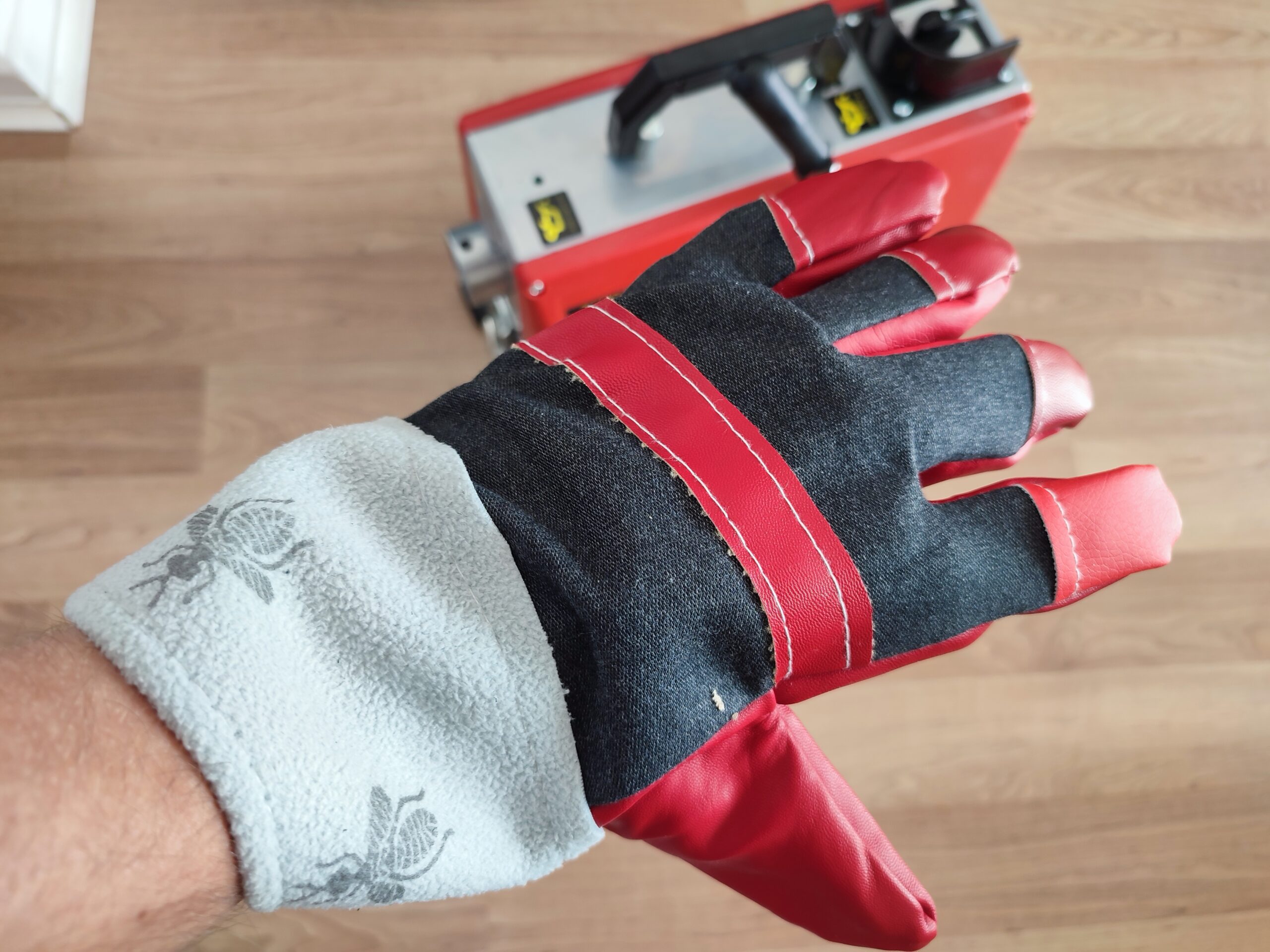 Vevor Anhon Rohrreinigungsmaschine im Test Handschuhe One size fits all