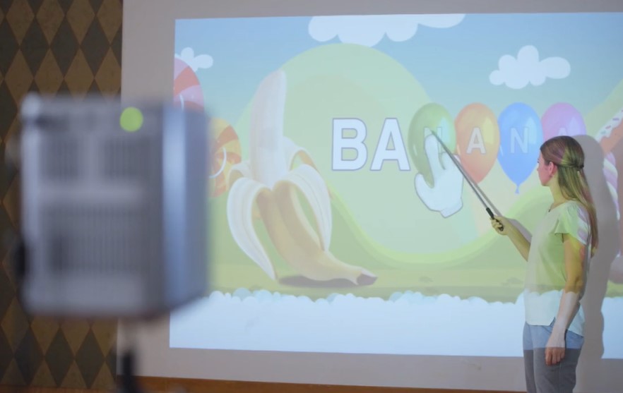 WEJOY Mini portabler 4K Projektor Beamer Zauberstab interaktive Tafel Bilder berühren